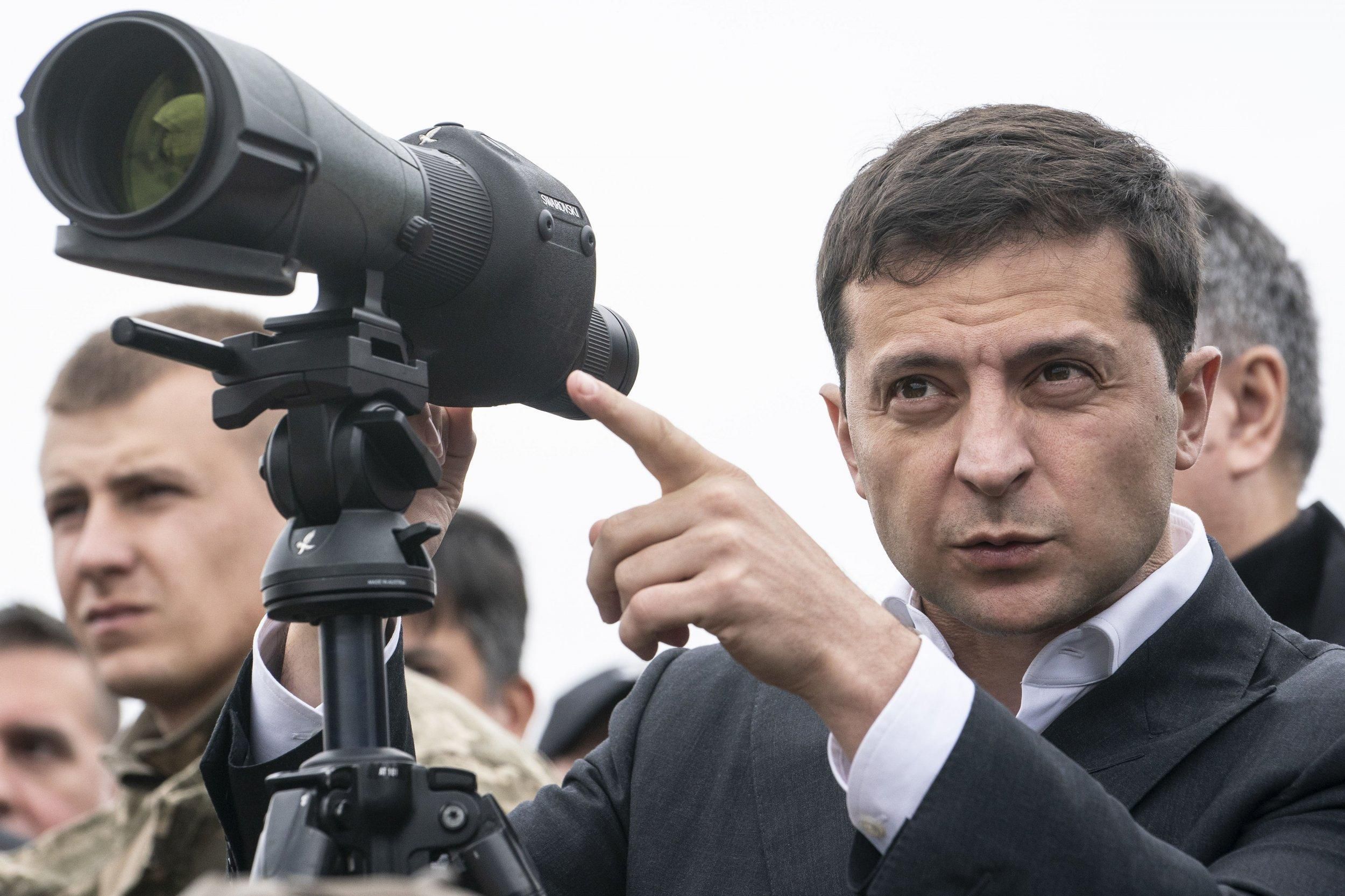Зеленський розглядає два сценарії для виборів на окупованому Донбасі