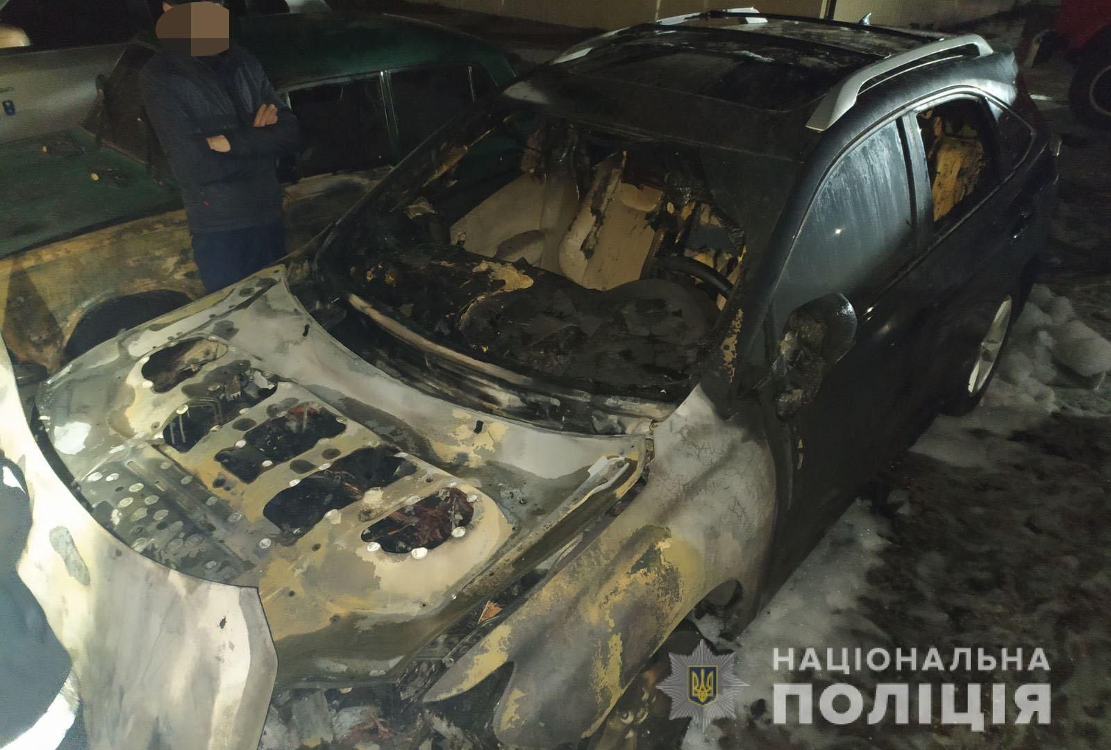 Кандидат від Слуги народу звинувачує мера Зеленського в підпалі авто