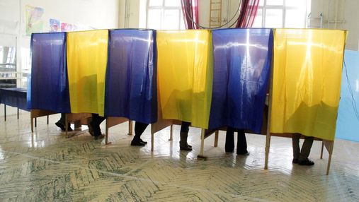 Майже 50% людей хочуть перевиборів на скандальному окрузі на Прикарпатті