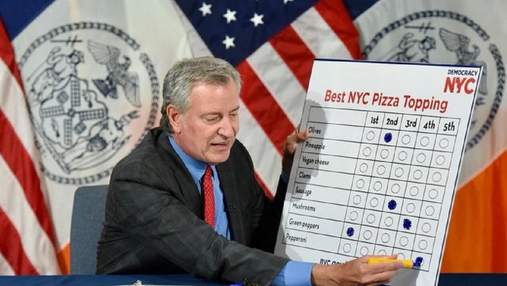 Пепперони, грибы или оливки: мэр Нью-Йорка устроил выборы лучших начинок для пиццы – зачем